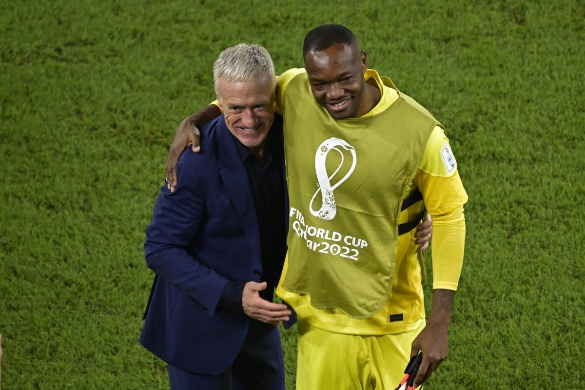 队长, 一些不那么 队长, 一些不那么