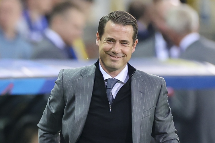 万众瞩目的, span